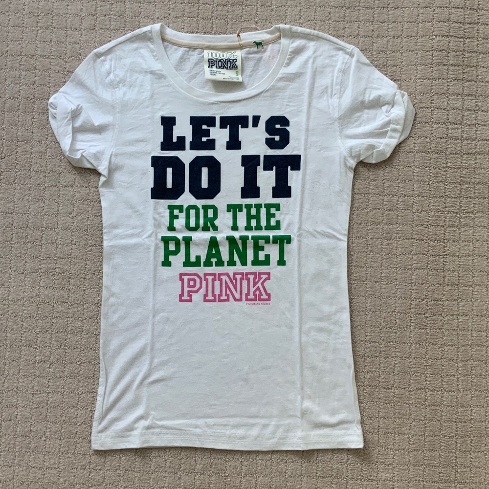 PINK Victoria’s Secret 100% Organic Cotton fibers Logo Tee Size S RARE